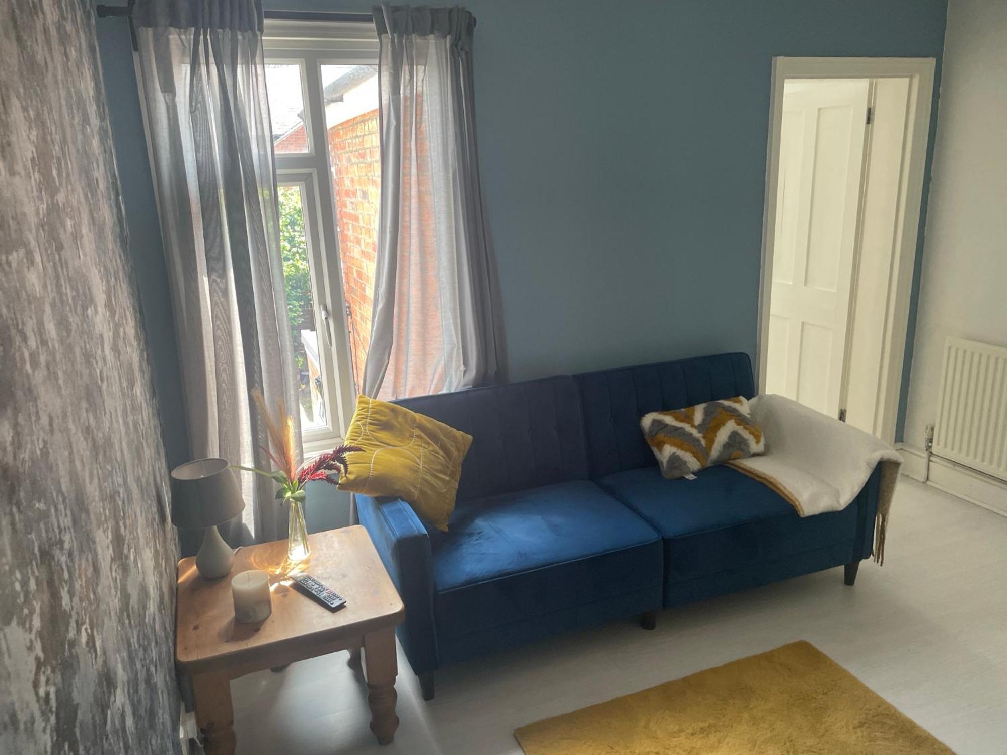 Home Sweet Home In Rg1 With Free Parking レディング エクステリア 写真